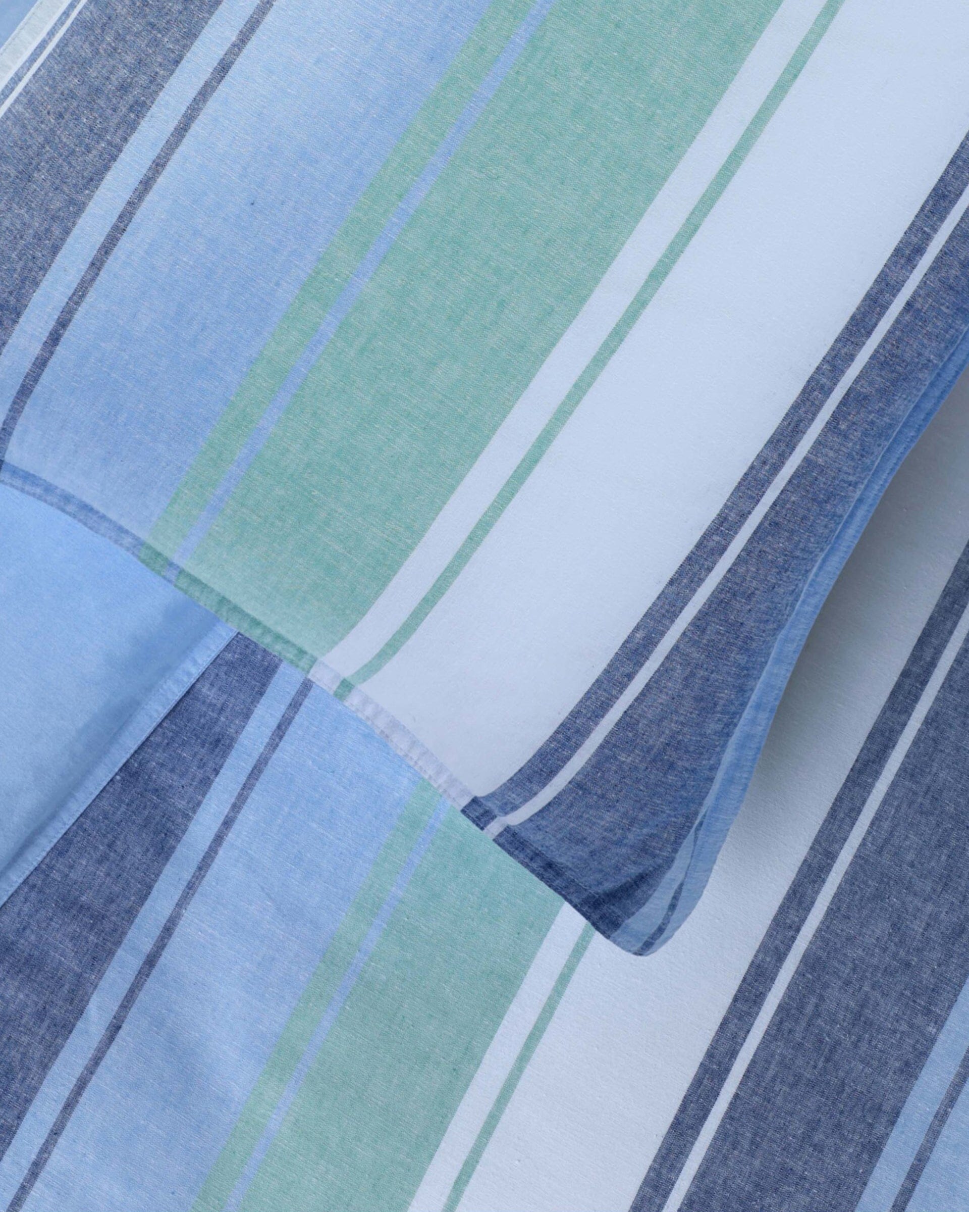 Darien Comforter Set